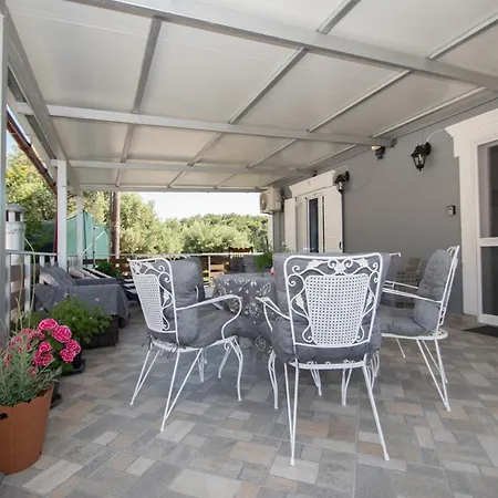 Sohoro Forest Hill By 